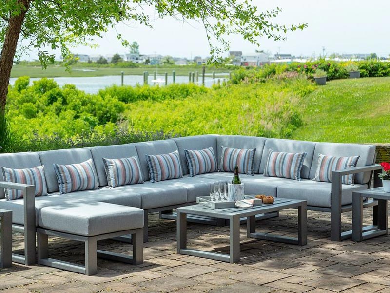 Seaside Casual outdoor sofa